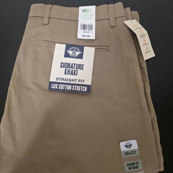 Dockers Signature Khakis, Straight Fit - Picture 1 of 3